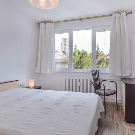 Simplisico - Two Bedroom Stylish In Central Lozenec Area Sofía