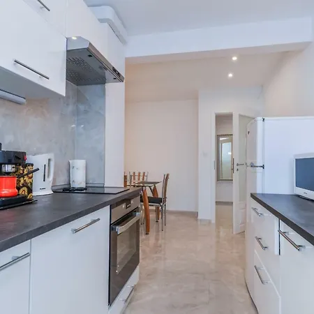 Lejlighed Simplisico - Two Bedroom Stylish In Central Lozenec Area *